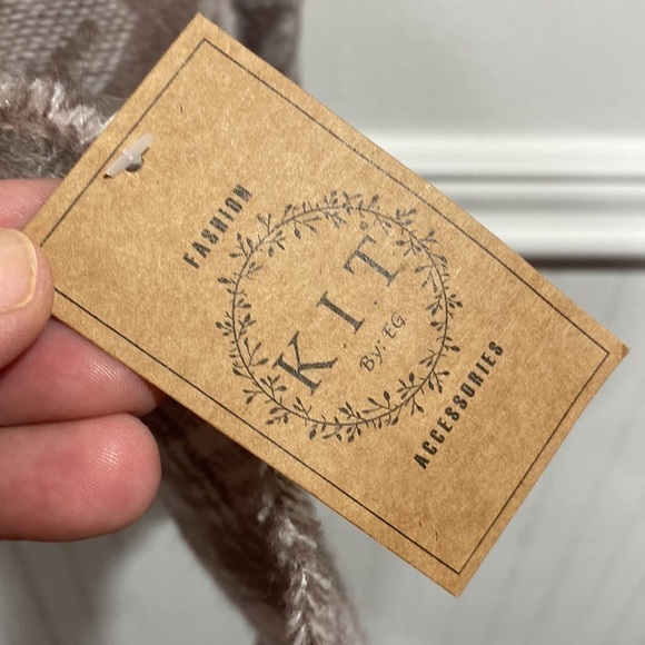 Plaid leopard scarf big‎ soft warm fringe NEW - Picture 4 of 6